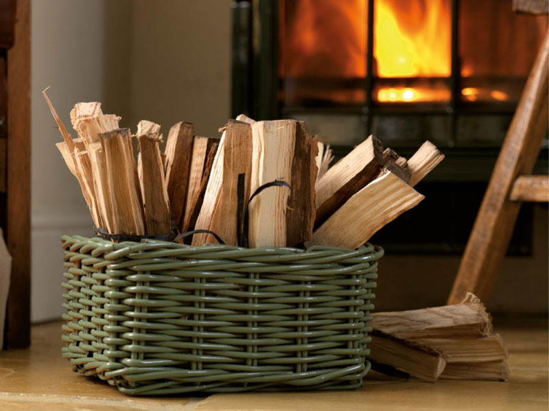 Easy Painted Wicker Baskets