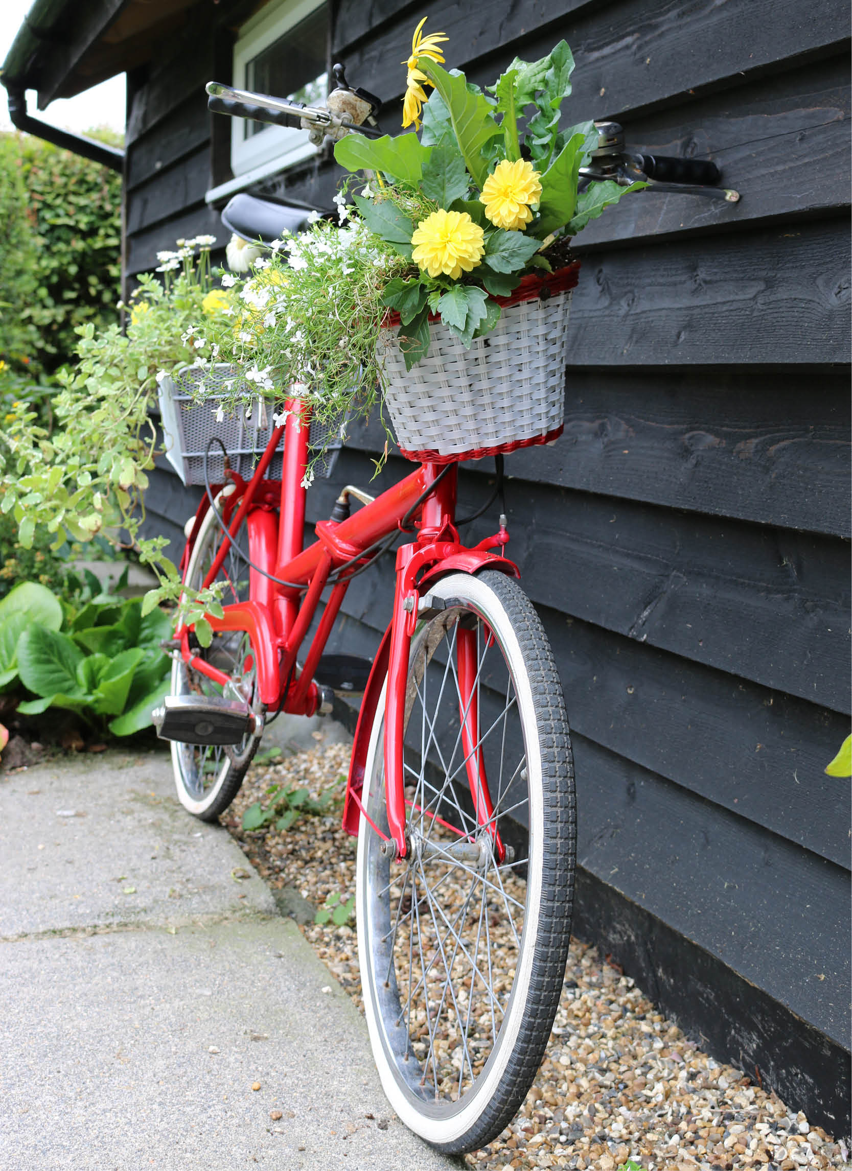 How to Create a Vintage Bicycle Planter