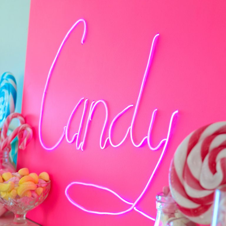 How to create a DIY neon sign Rustoleum Spray Paint