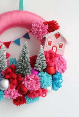 SIX UNIQUE AND UNUSUAL CHRISTMAS WREATHS