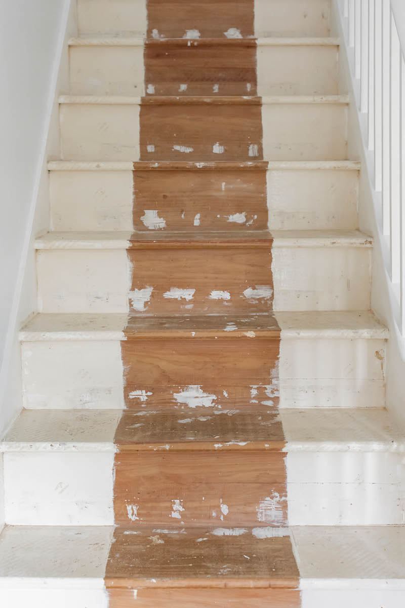 How to Paint a Staircase Rustoleum Spray Paint