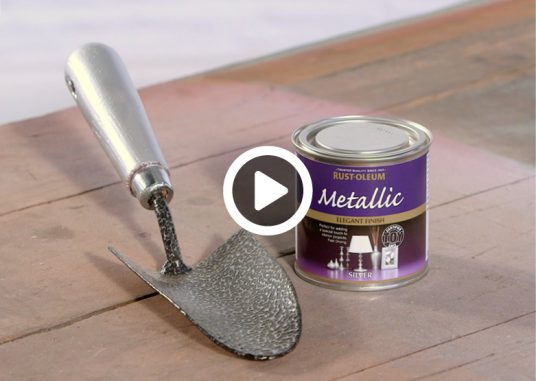 how-to-spray-paint-a-trowel