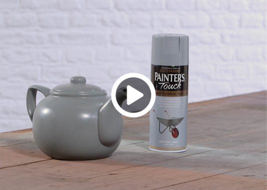 how-to-spray-paint-a-tea-pot